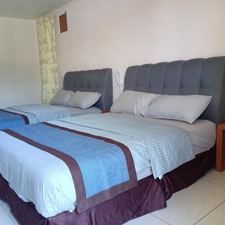 De Benz Inn Malacca Εξωτερικό φωτογραφία