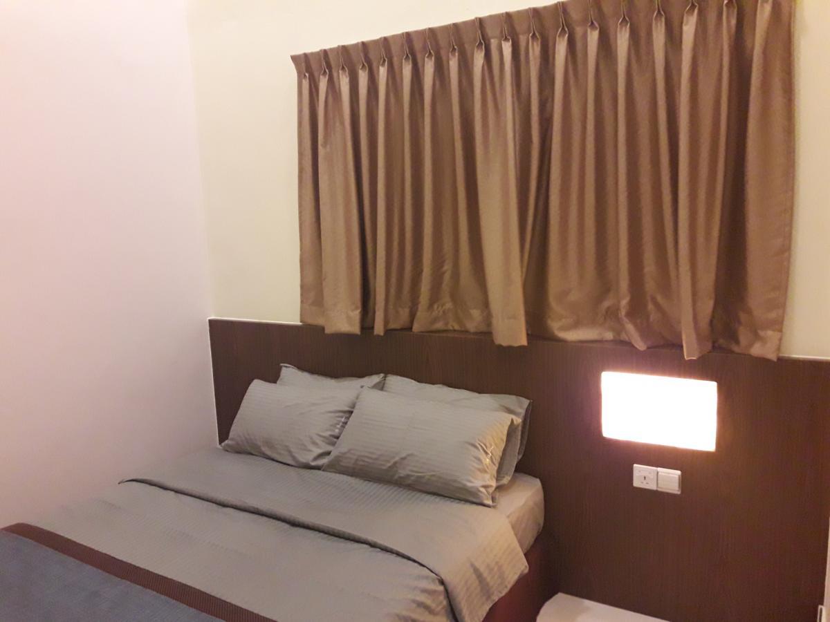 De Benz Inn Malacca Εξωτερικό φωτογραφία